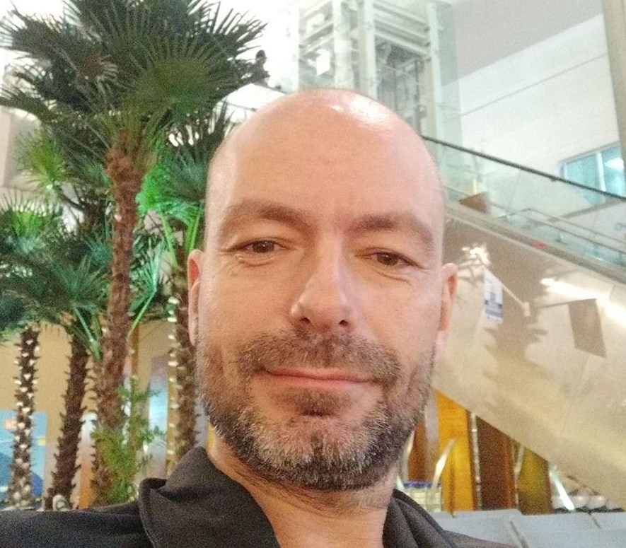 Nikolaos, 44 Jahre